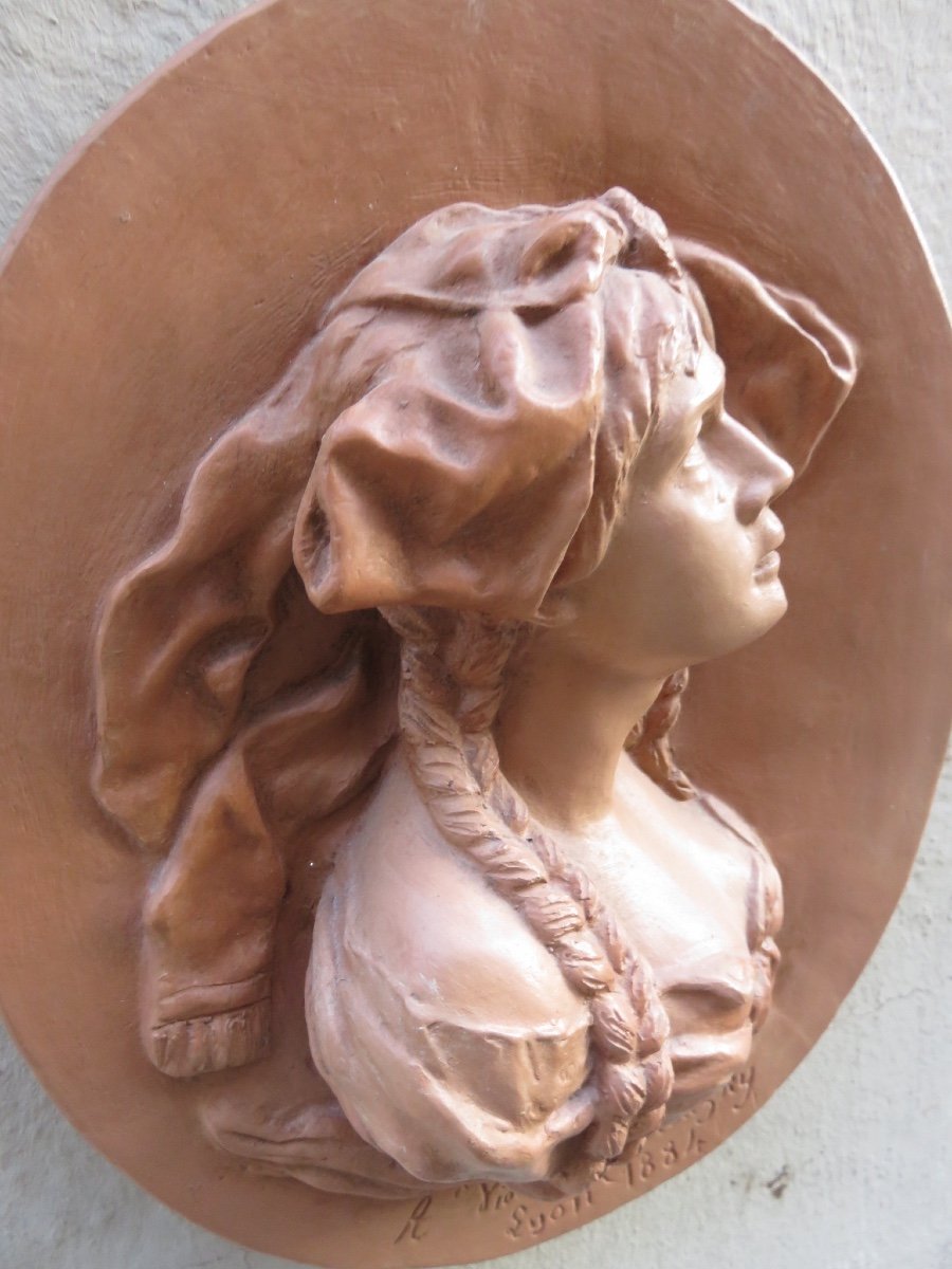 Terracotta Medallion Depicting The Loss Of Alsace Lorraine, Signed By Violet De Modersitzky-photo-1