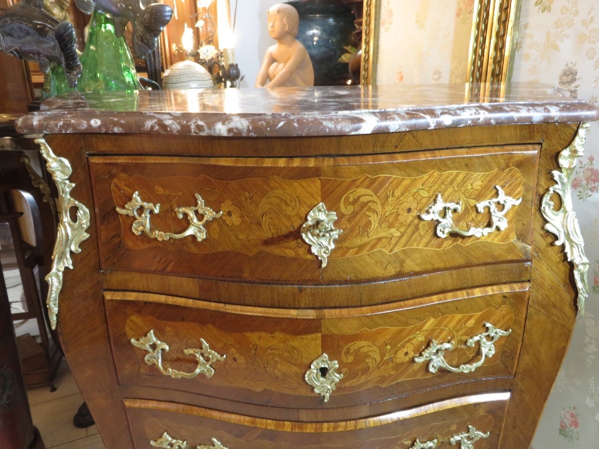 Commode galbée , marquetée  , dessus de marbre époque  XIX ème-photo-4