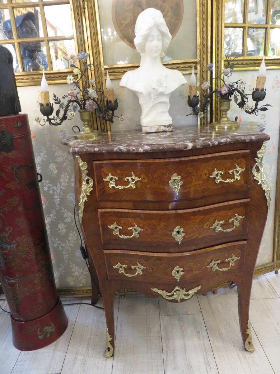 Commode galbée , marquetée  , dessus de marbre époque  XIX ème-photo-6