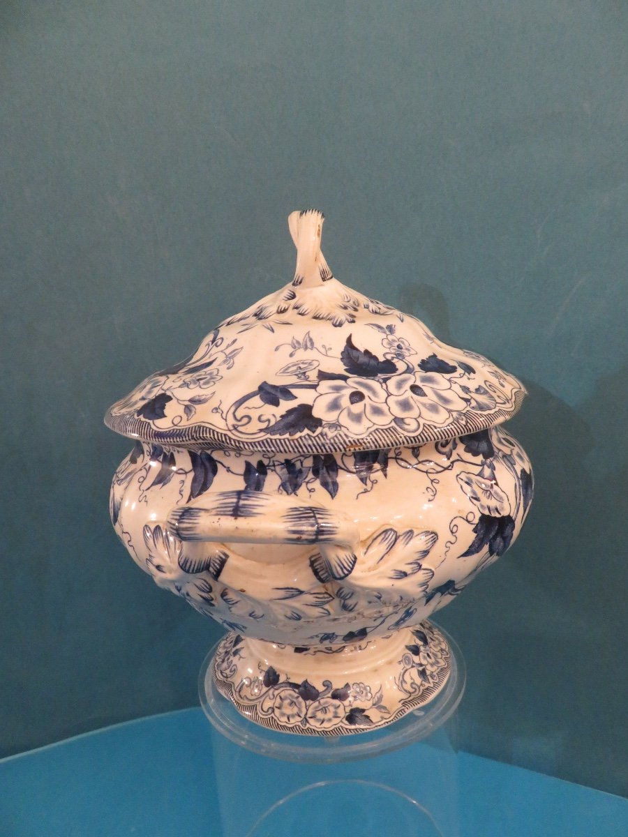 Creil Montereau Earthenware Soup Tureen, Model Of The “flora” Service, Late 19th Century-photo-2