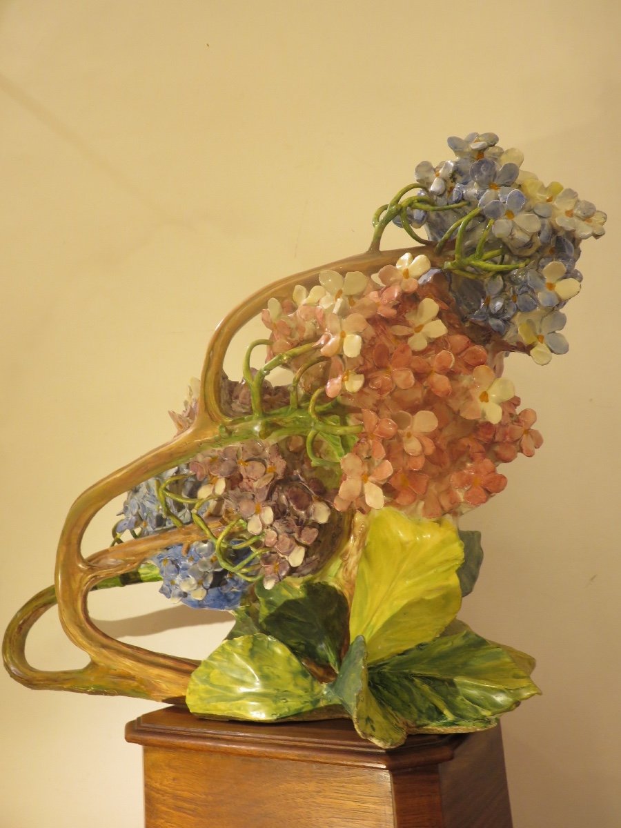 Jardinière En Barbotine Art Nouveau  : Bouquet d'Hortensias Bleus Et Rose -photo-2