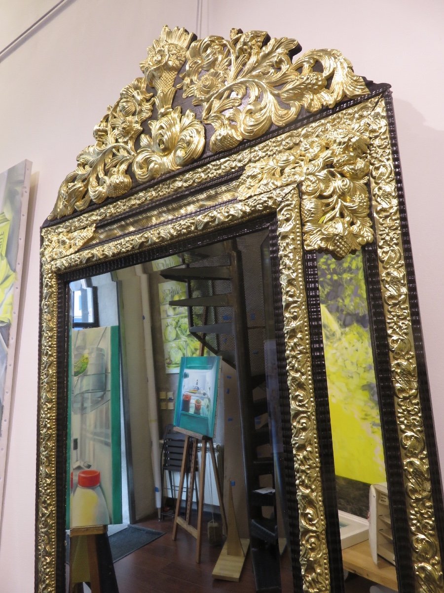 Grand Miroir  ( Ht  1,34 M )  à Parecloses En Laiton Repoussé Et ébène d'époque Napoléon III -photo-5