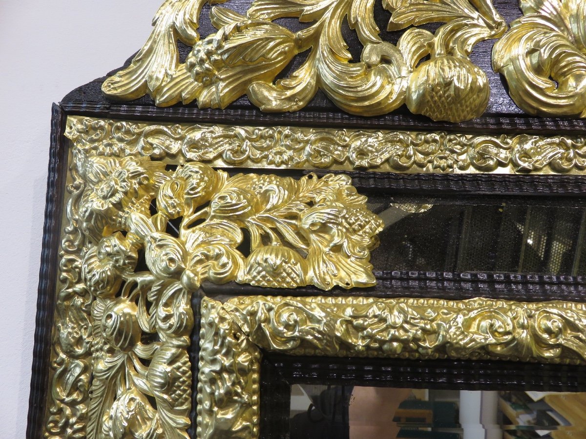 Grand Miroir  ( Ht  1,34 M )  à Parecloses En Laiton Repoussé Et ébène d'époque Napoléon III -photo-6