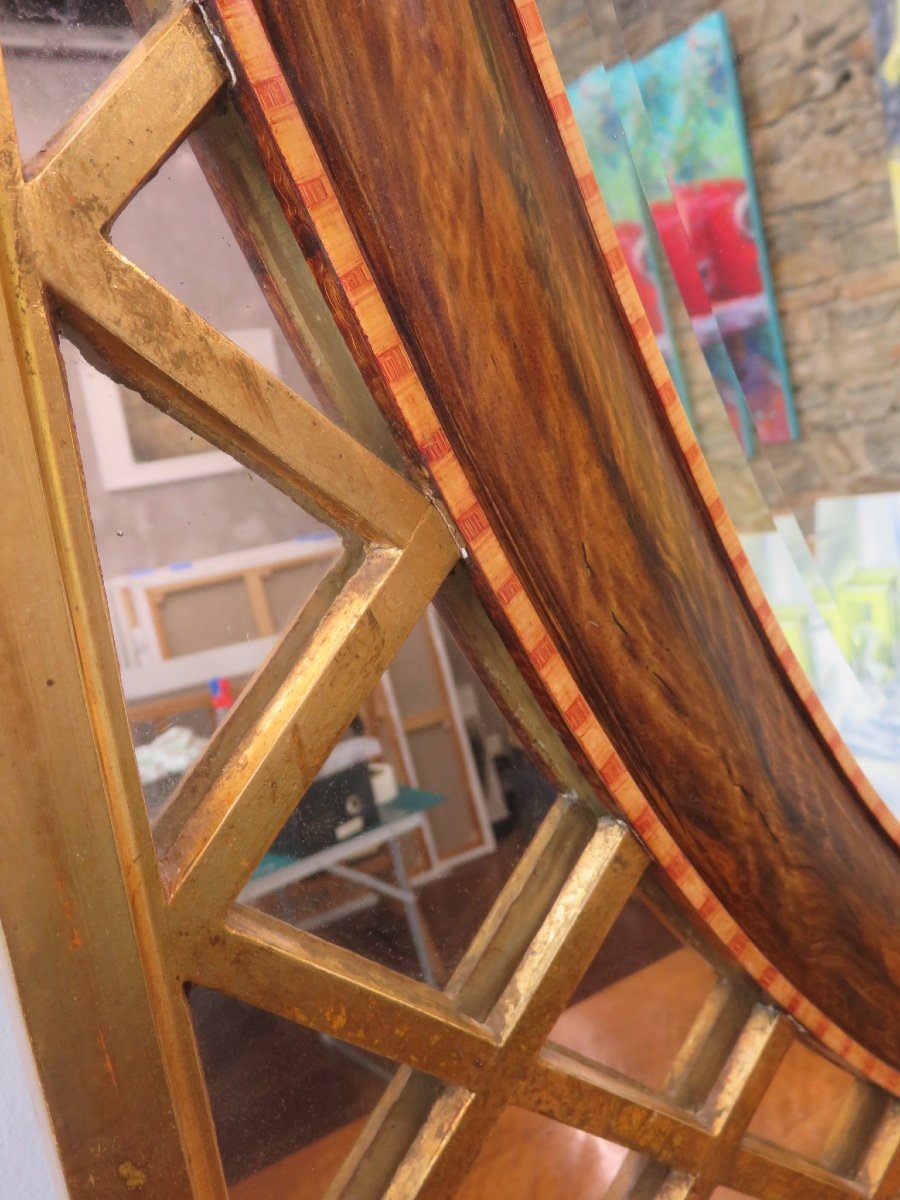 Grand miroir d'époque Art Déco en bois doré travaillé en croisillons et en trompe l'oeil-photo-5