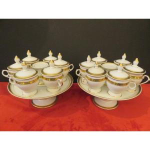 Deux service à crème en porcelaine de Paris ( deux supports ,et douze pots couverts ) XIX ème