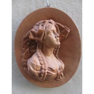 Terracotta Medallion Depicting The Loss Of Alsace Lorraine, Signed By Violet De Modersitzky