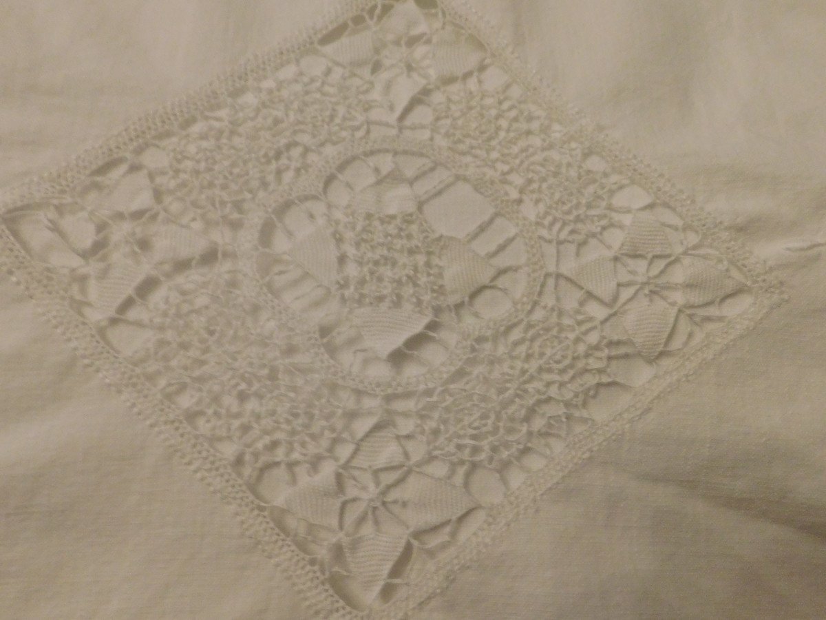 Embroidered Sheet-photo-3