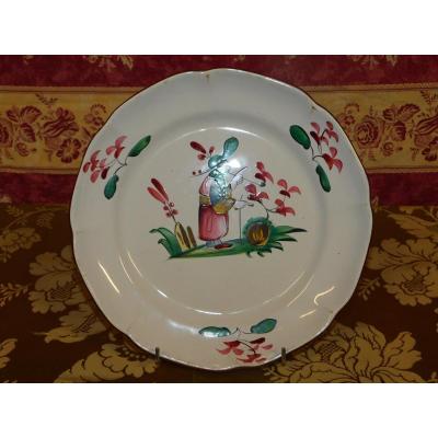 Chinese Decor Faience Plates