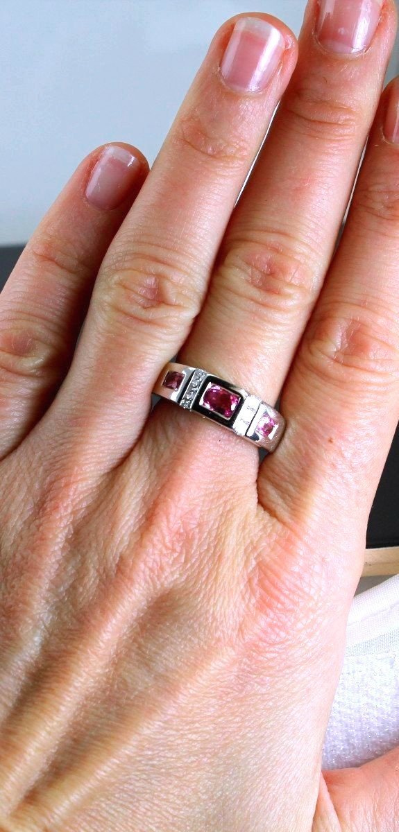 Gold Ring, Pink Sapphire And Diamonds-photo-1