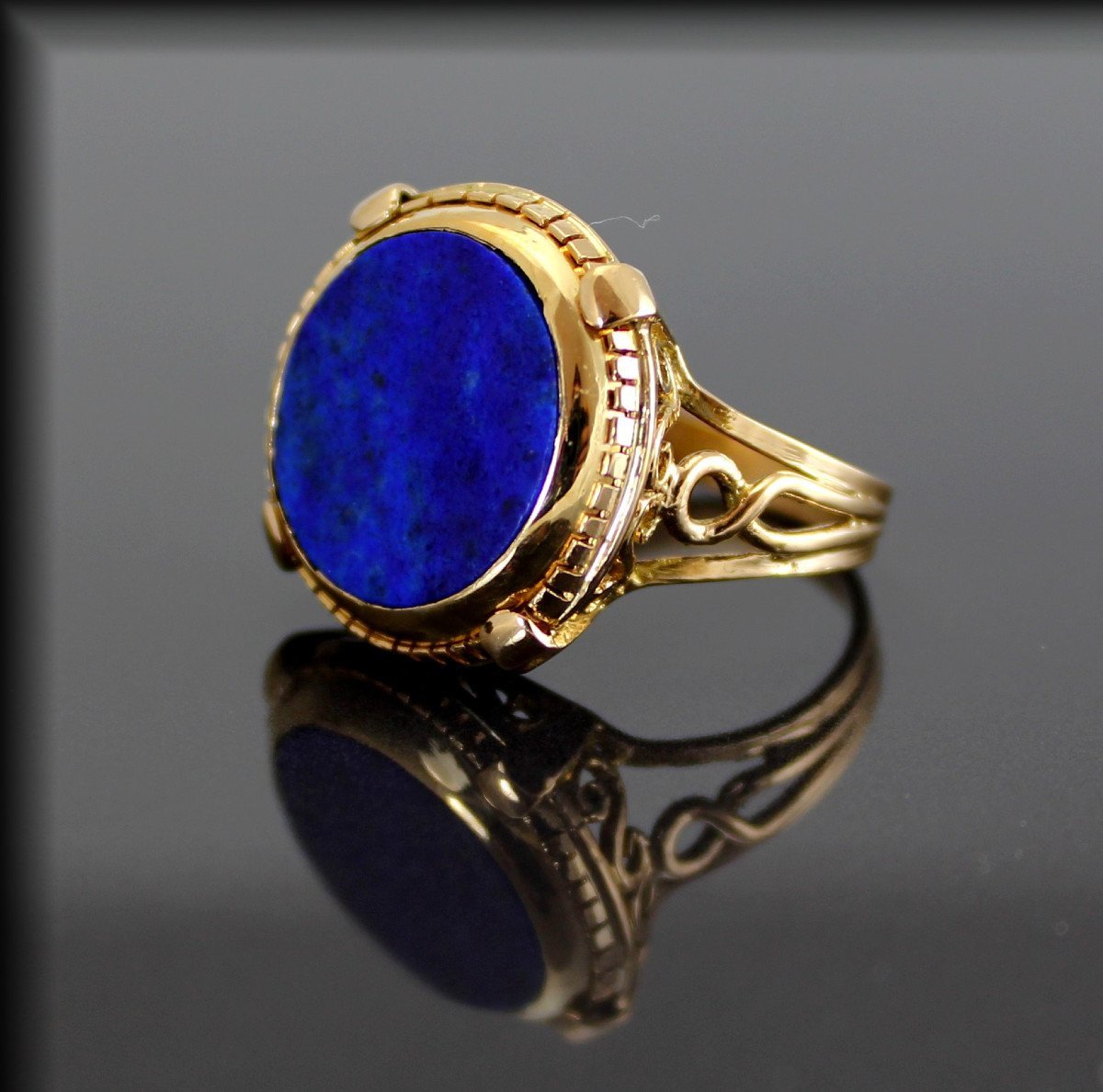 Gold And Lapis Lazuli Ring-photo-2