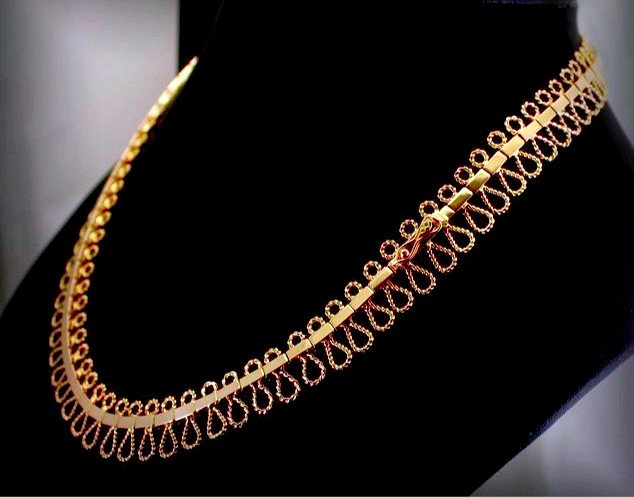 Gold Necklace - 48.30 G - Years 45-50-photo-1