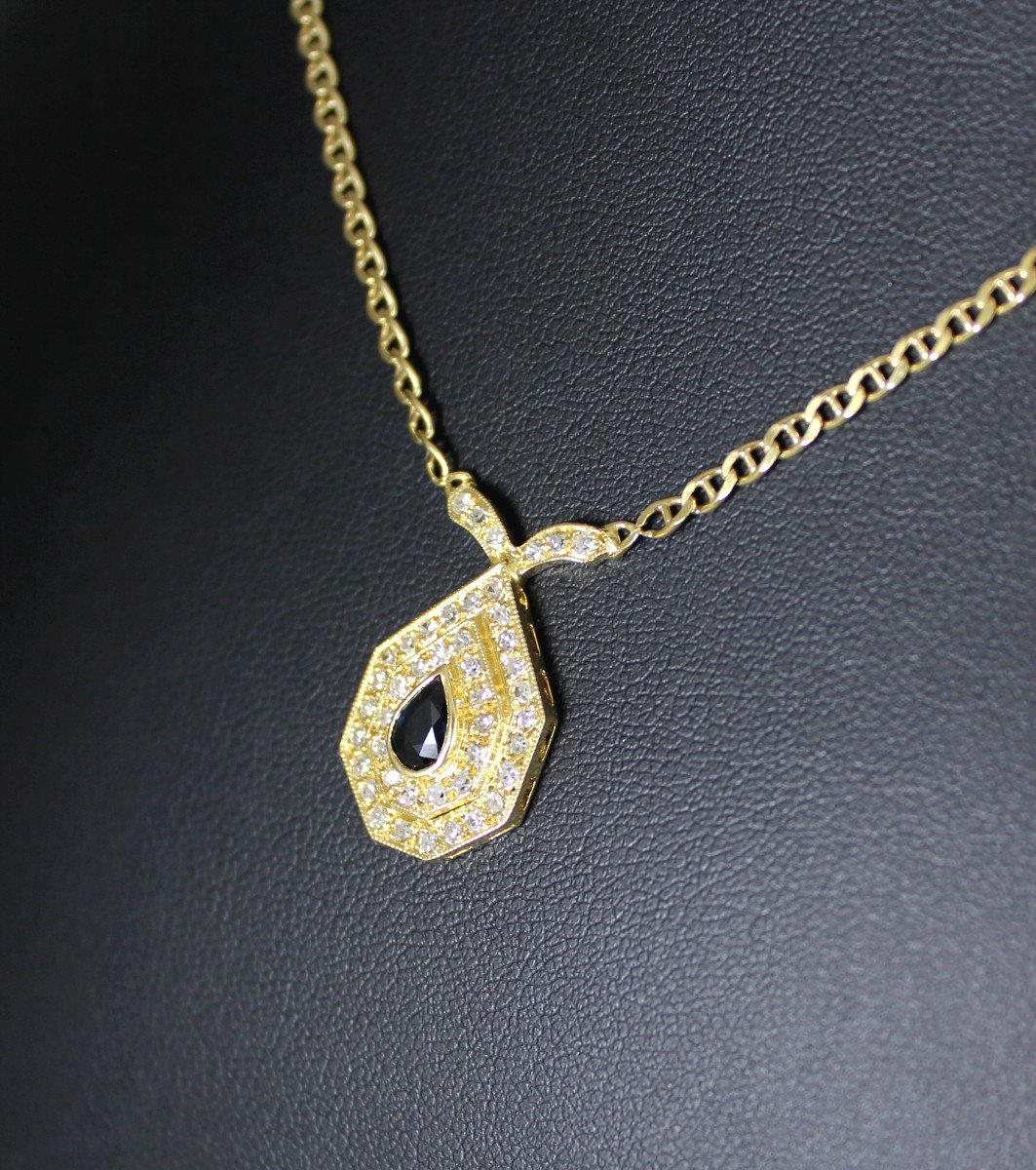 Yellow Gold Sapphire And Diamond Necklace-photo-2