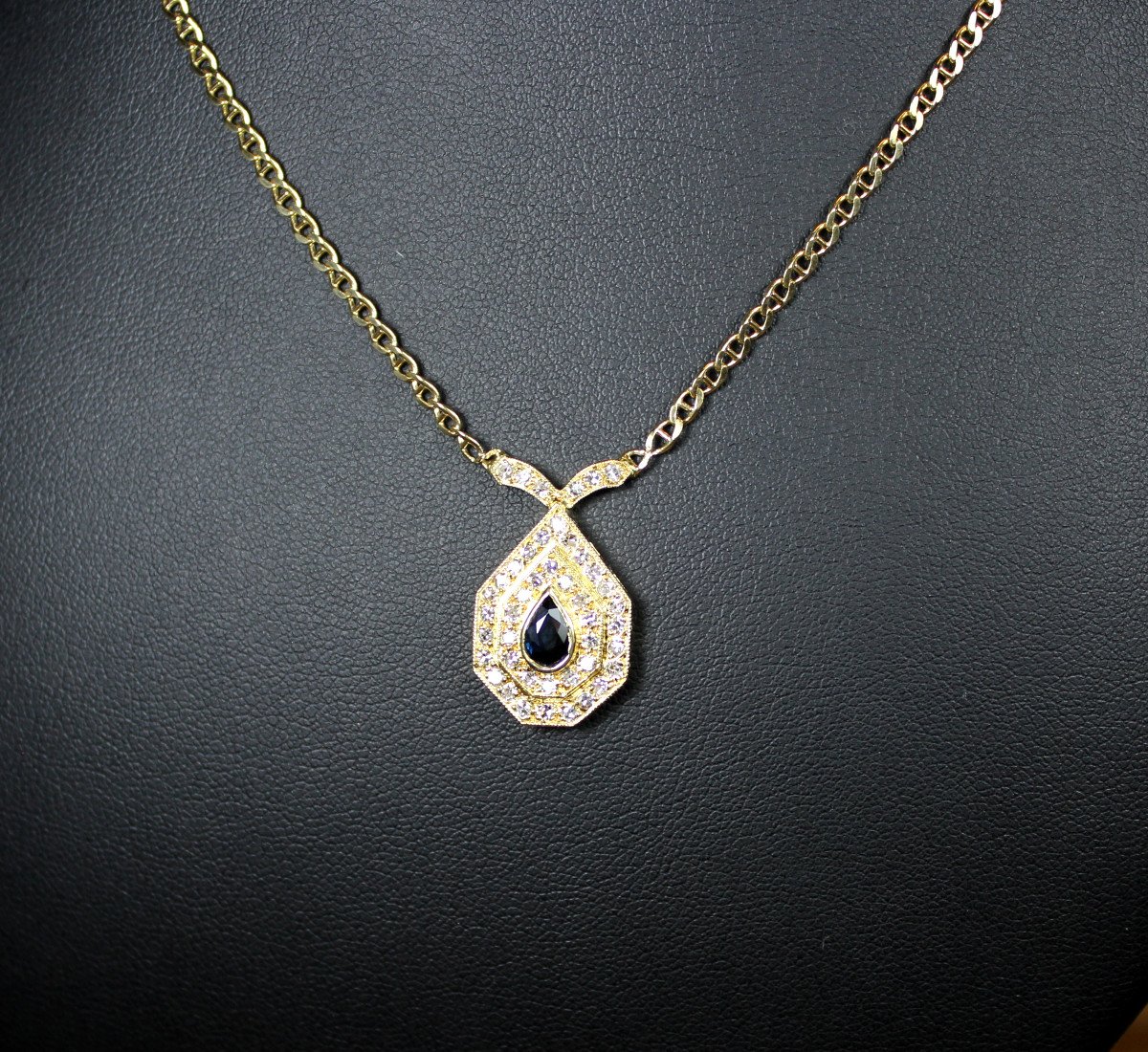 Yellow Gold Sapphire And Diamond Necklace-photo-3