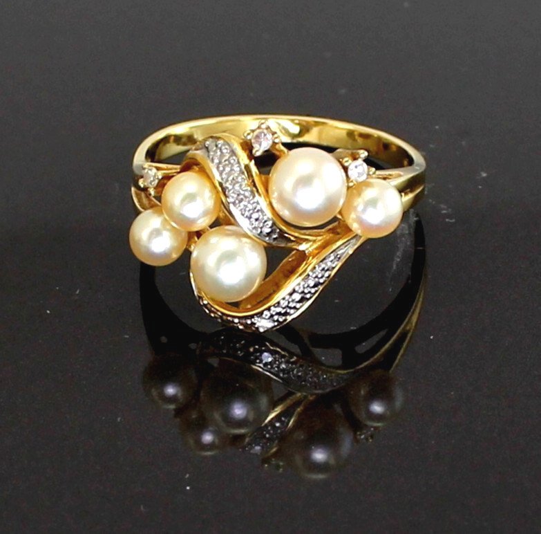 Gold And Cultured Pearl Set-photo-3