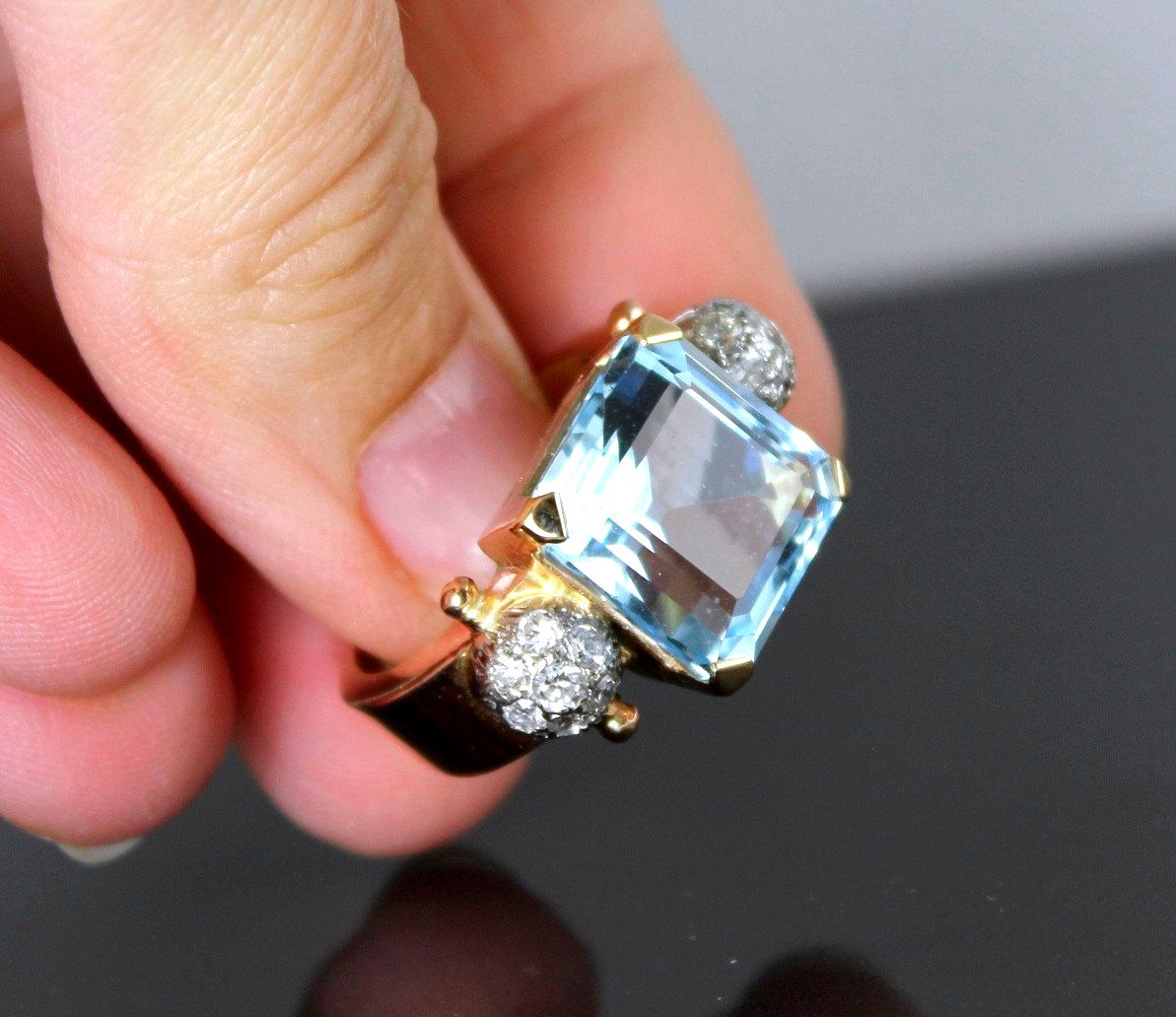 Gold, Aquamarine And Diamond Ring