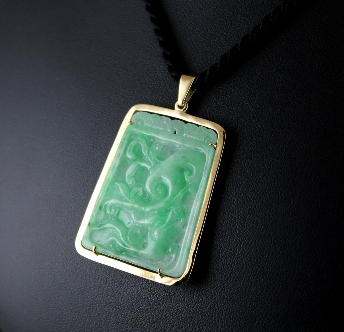 Pendentif Or Et Jade-photo-2