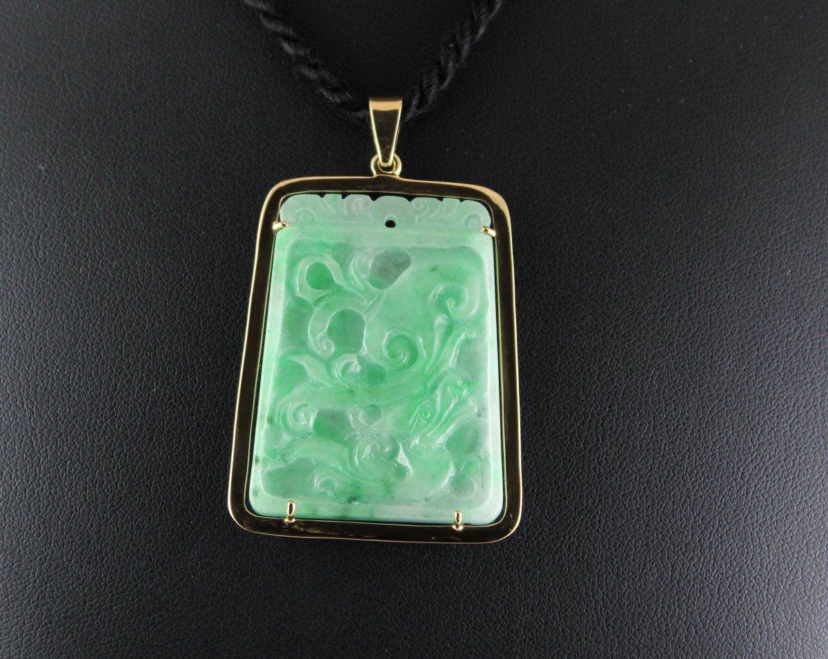 Pendentif Or Et Jade