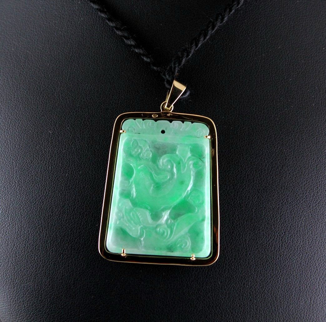 Gold And Jade Pendant-photo-3