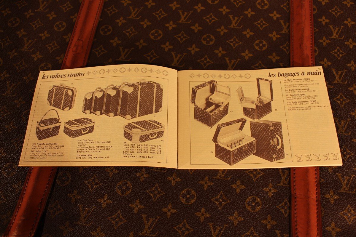 Proantic: Louis Vuitton Luggage Set