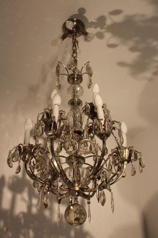 Stunning 8-arm Brass and Crystal Chandelier Made in Spain