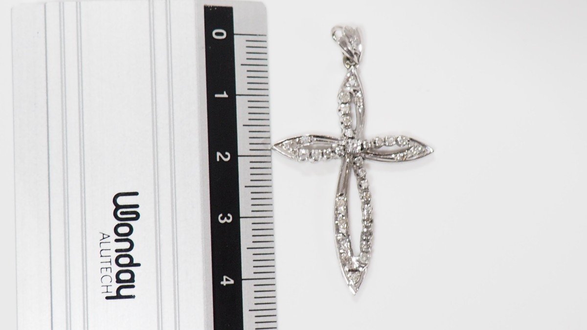 Cross Pendant In Palladium And Diamonds-photo-2