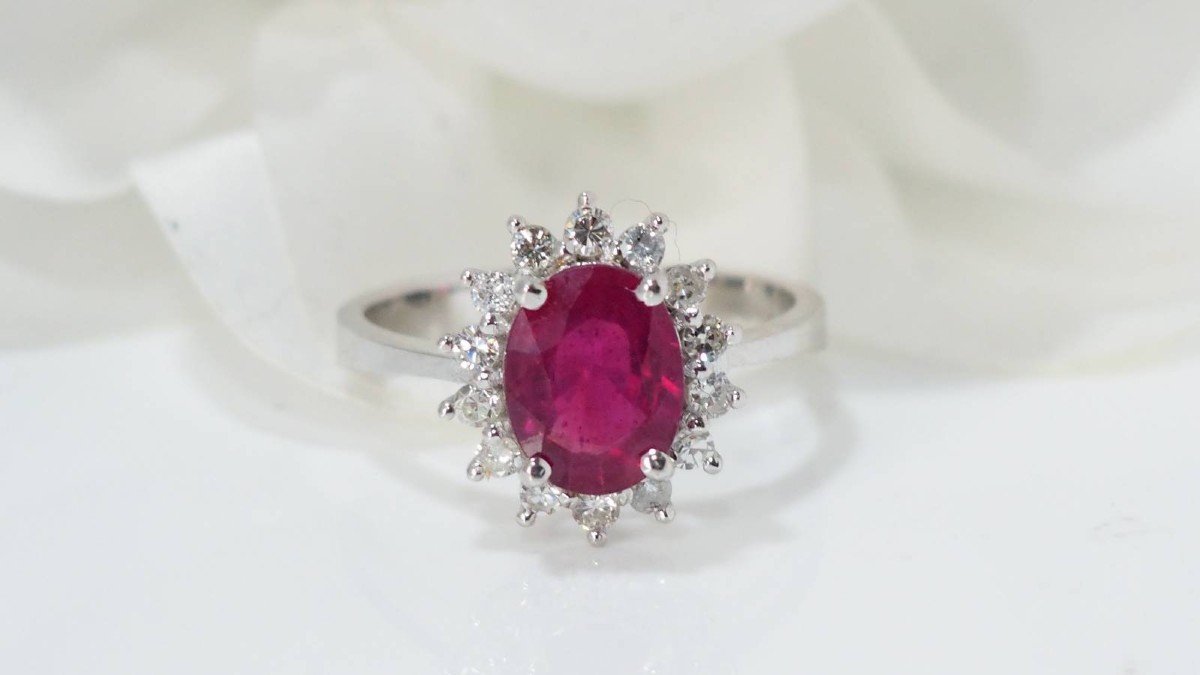 Daisy Ring In White Gold, Oval Ruby And Diamonds