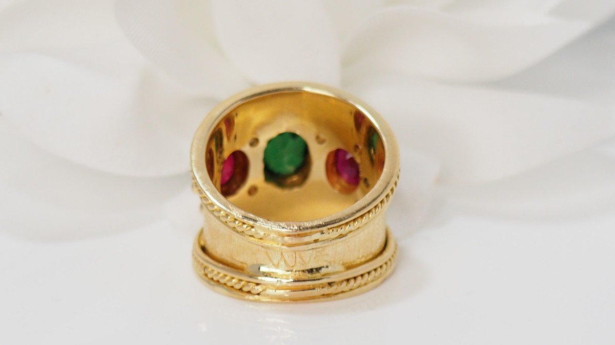 Ribbon Bangle Ring In Ruby Yellow Gold And Green Stone-photo-1