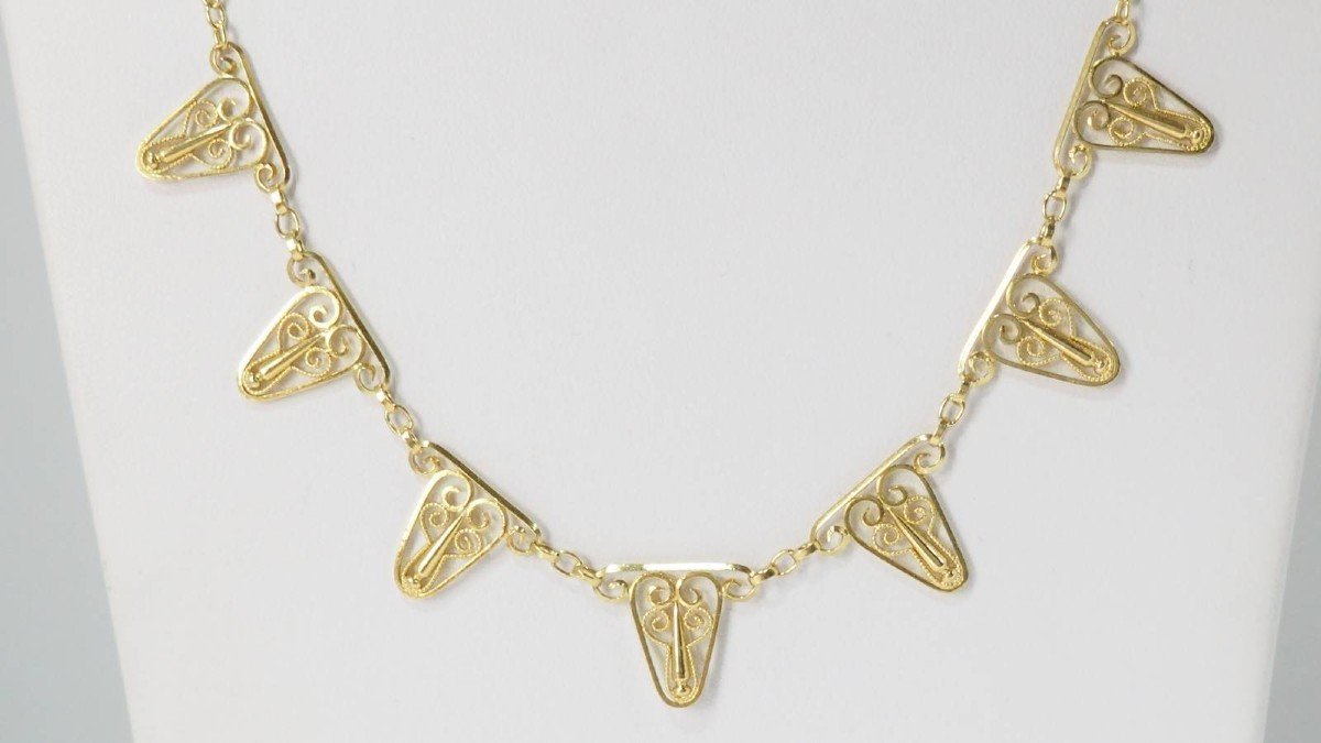 Filigree Gold Drapery Necklace-photo-4