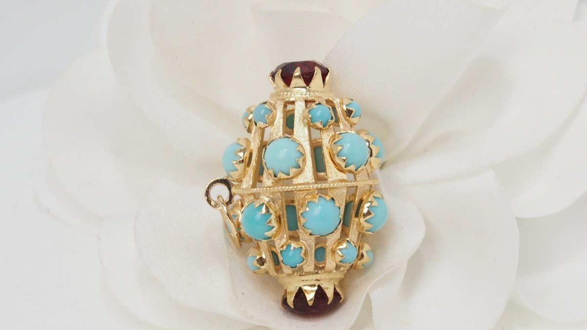 Charm Pendant In Yellow Gold And Turquoises-photo-4