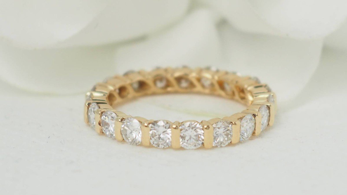 American Wedding Ring In Yellow Gold And Diamonds-photo-2