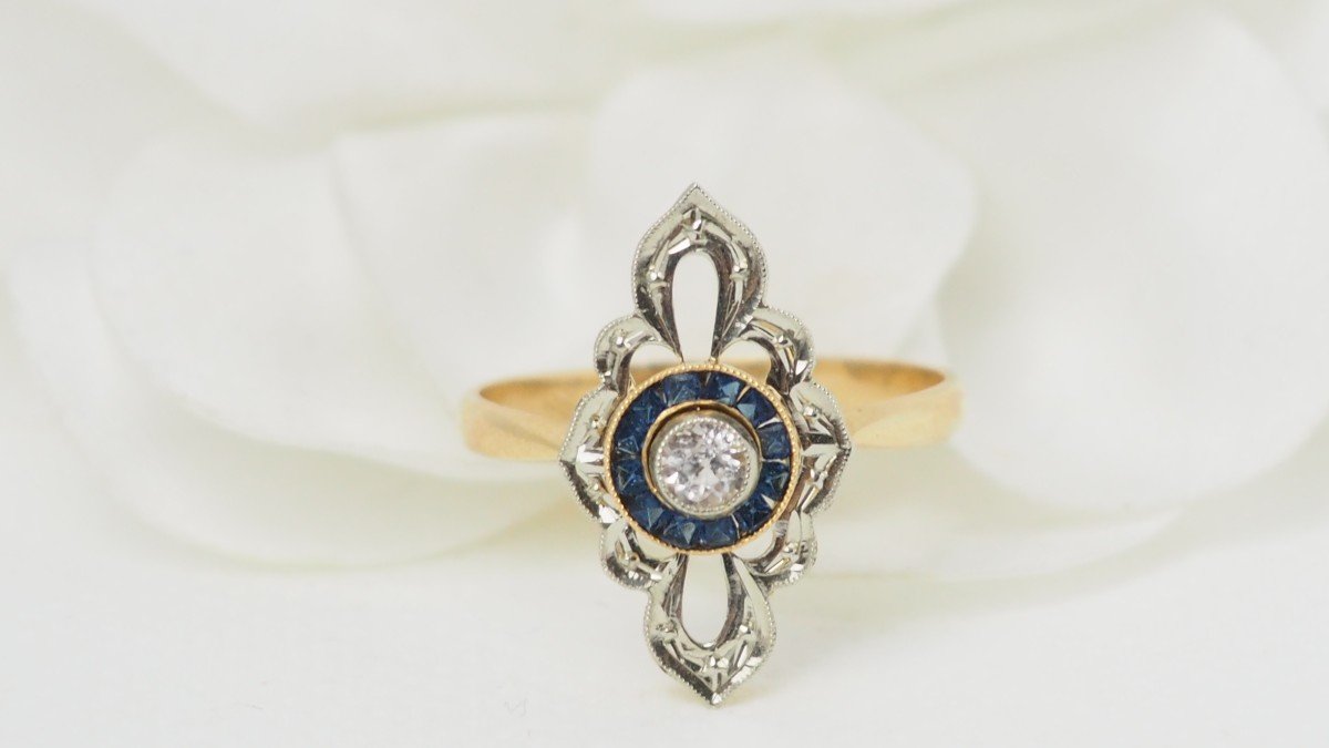 Openwork Ring In Yellow Gold And Sapphire