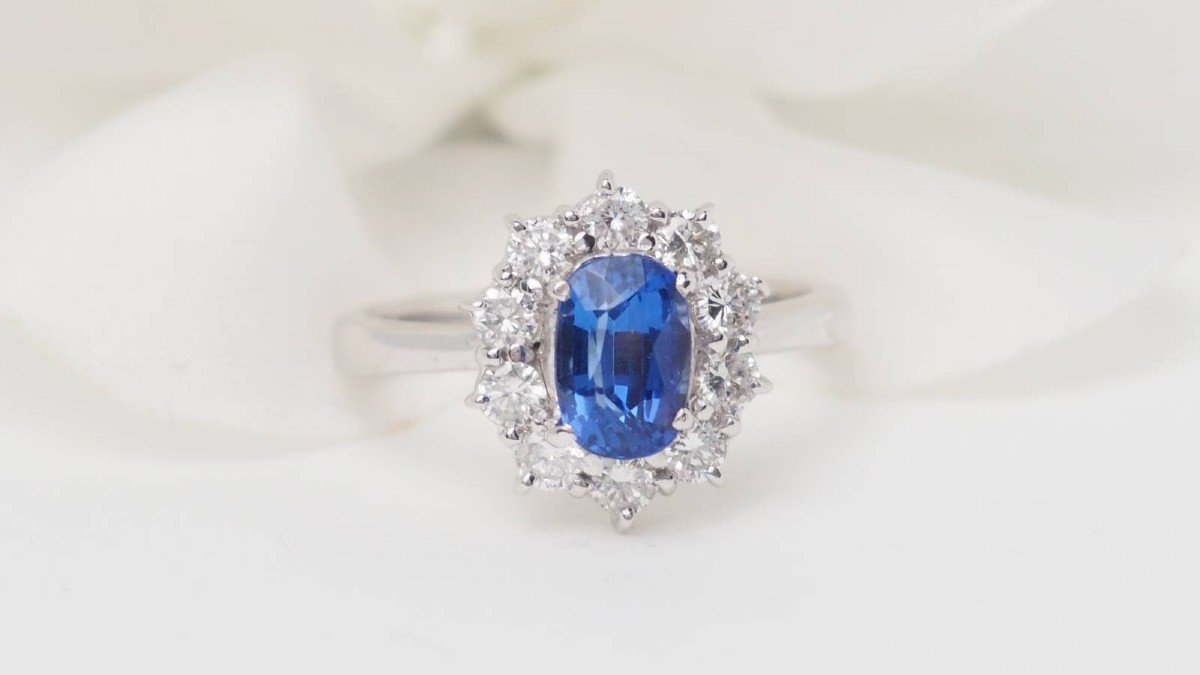 Marguerite Ring In Platinum, Tanzanite And Diamonds-photo-3