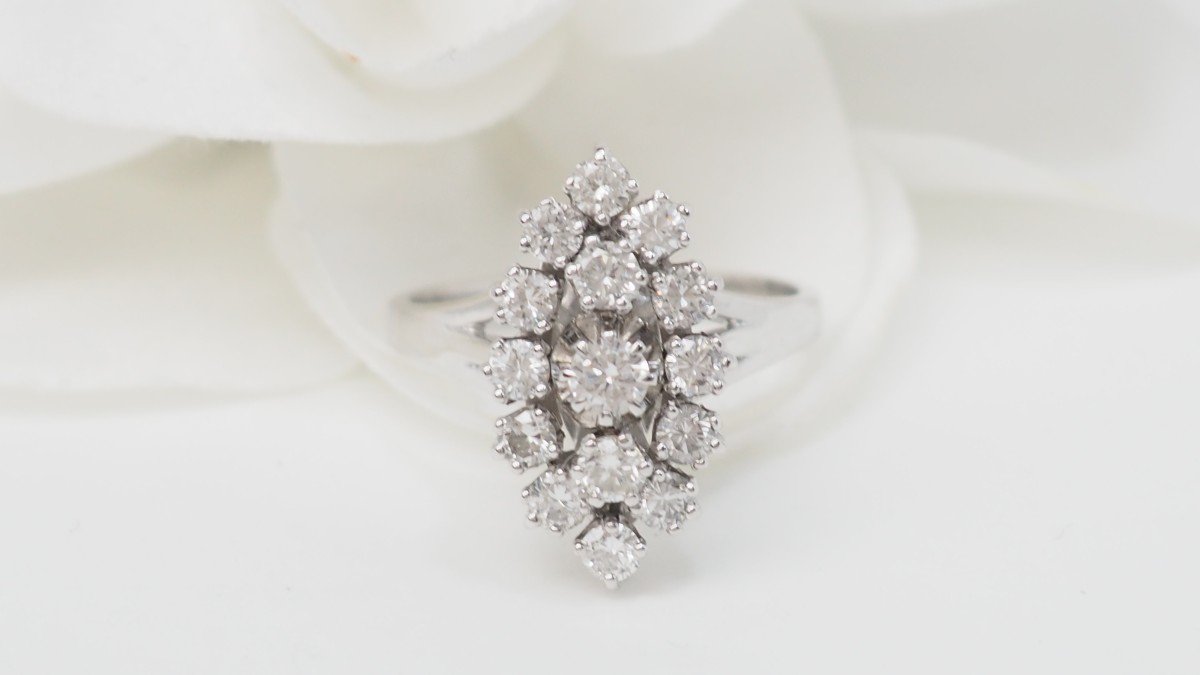 Bague Marquise En Or Blanc Et Diamants-photo-1