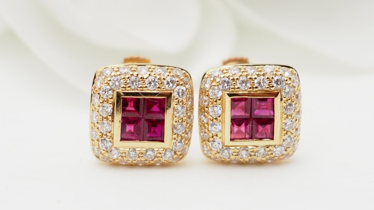 Earrings In Yellow Gold, Ruby And Diamonds-photo-2