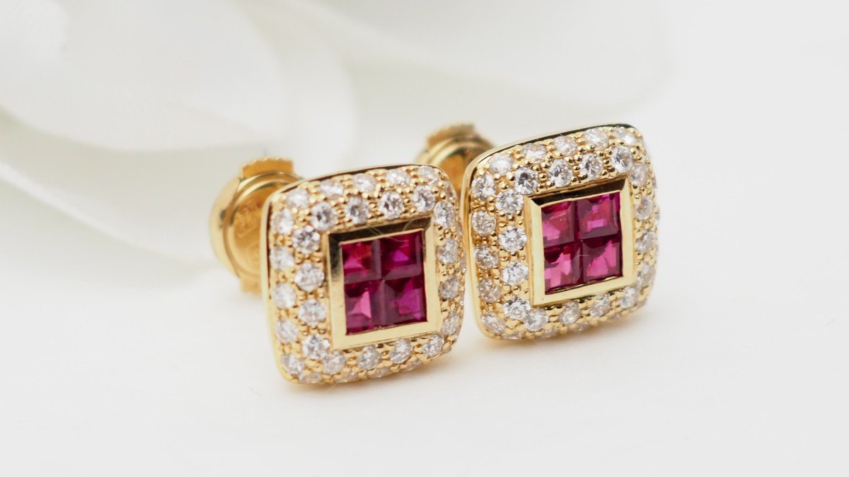 Earrings In Yellow Gold, Ruby And Diamonds-photo-2