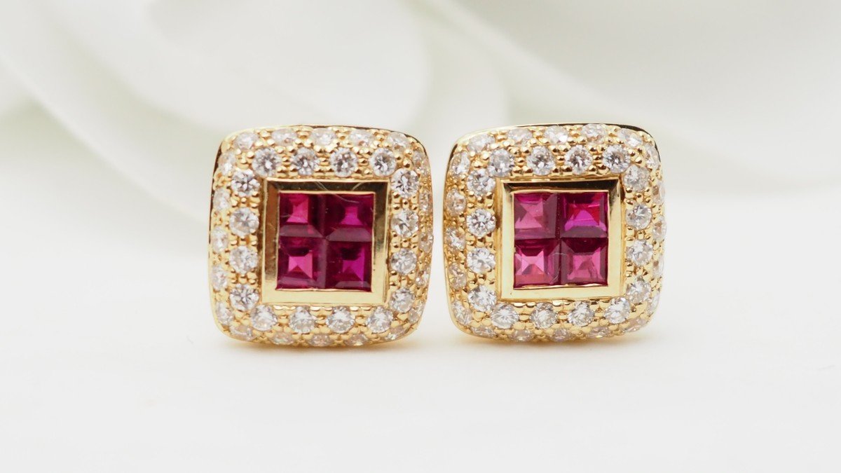 Earrings In Yellow Gold, Ruby And Diamonds