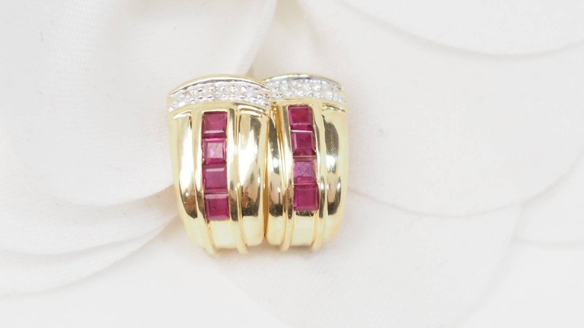 Earrings In Yellow Gold, Ruby And Diamonds-photo-2