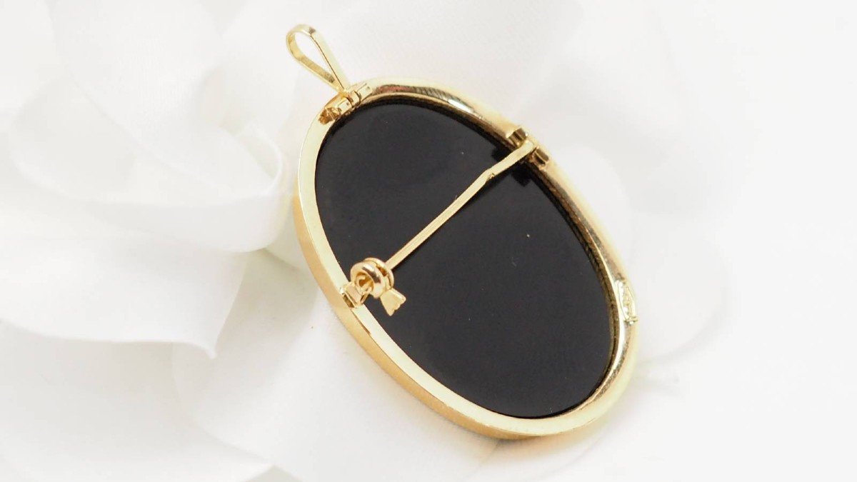 Yellow Gold Cameo And Onyx Brooch Pendant -photo-2