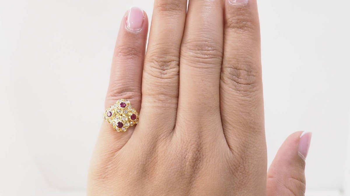 Bague Marguerite En Or Jaune, Rubis Et Diamants-photo-3