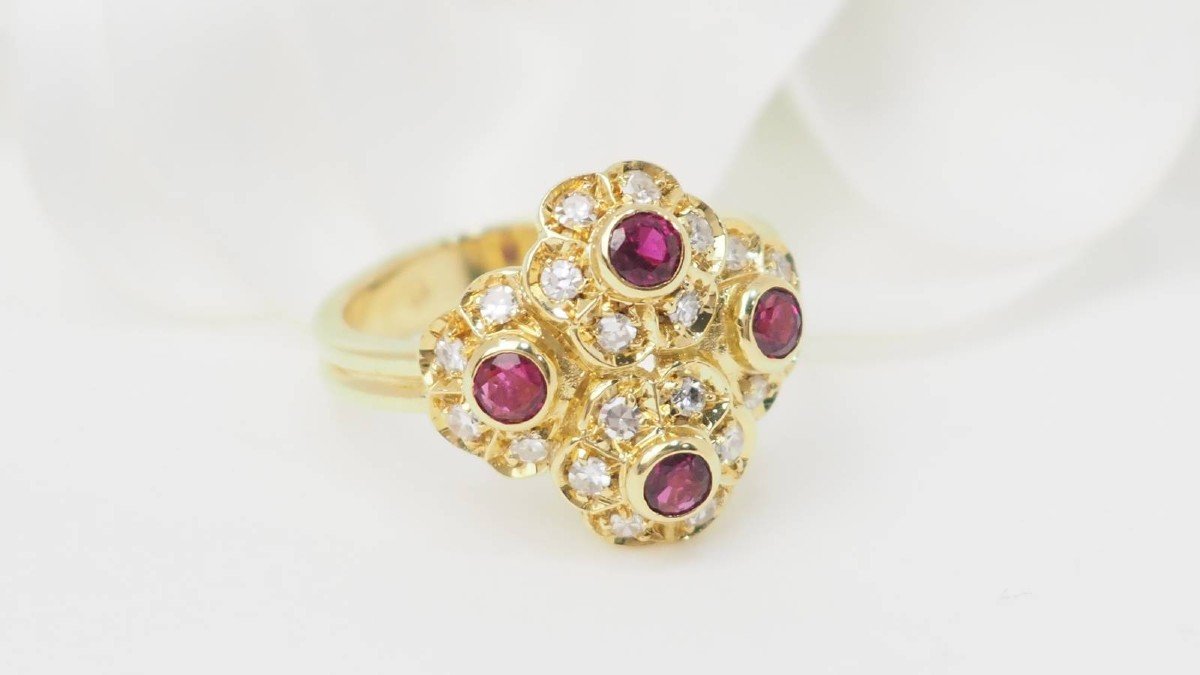 Bague Marguerite En Or Jaune, Rubis Et Diamants-photo-1