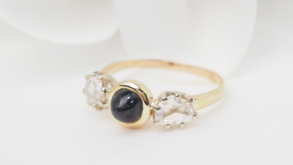 Bague En Or Jaune, Cabochon De Saphir Et Diamants-photo-4