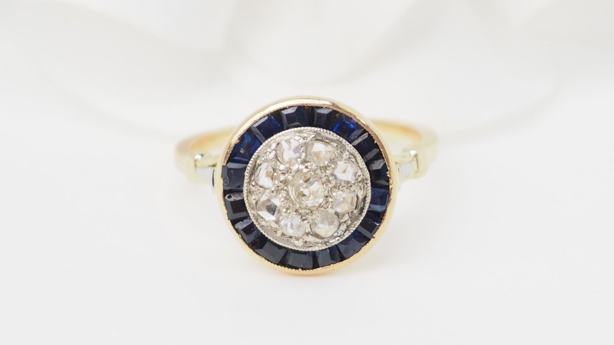 Antique Ring In Yellow Gold, Diamonds And Sapphires 