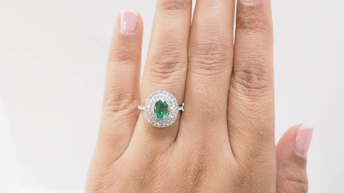 Two-tone Gold Entourage Ring, Oval Emerald And Diamonds-photo-2