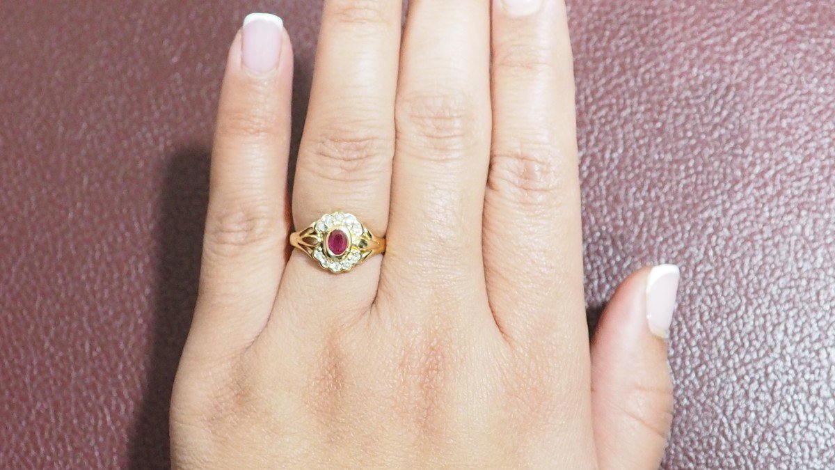  Marguerite Ring In Yellow Gold, Ruby And Diamonds-photo-4