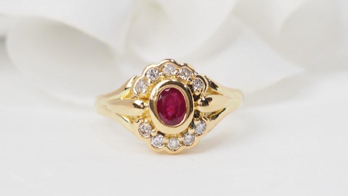  Marguerite Ring In Yellow Gold, Ruby And Diamonds