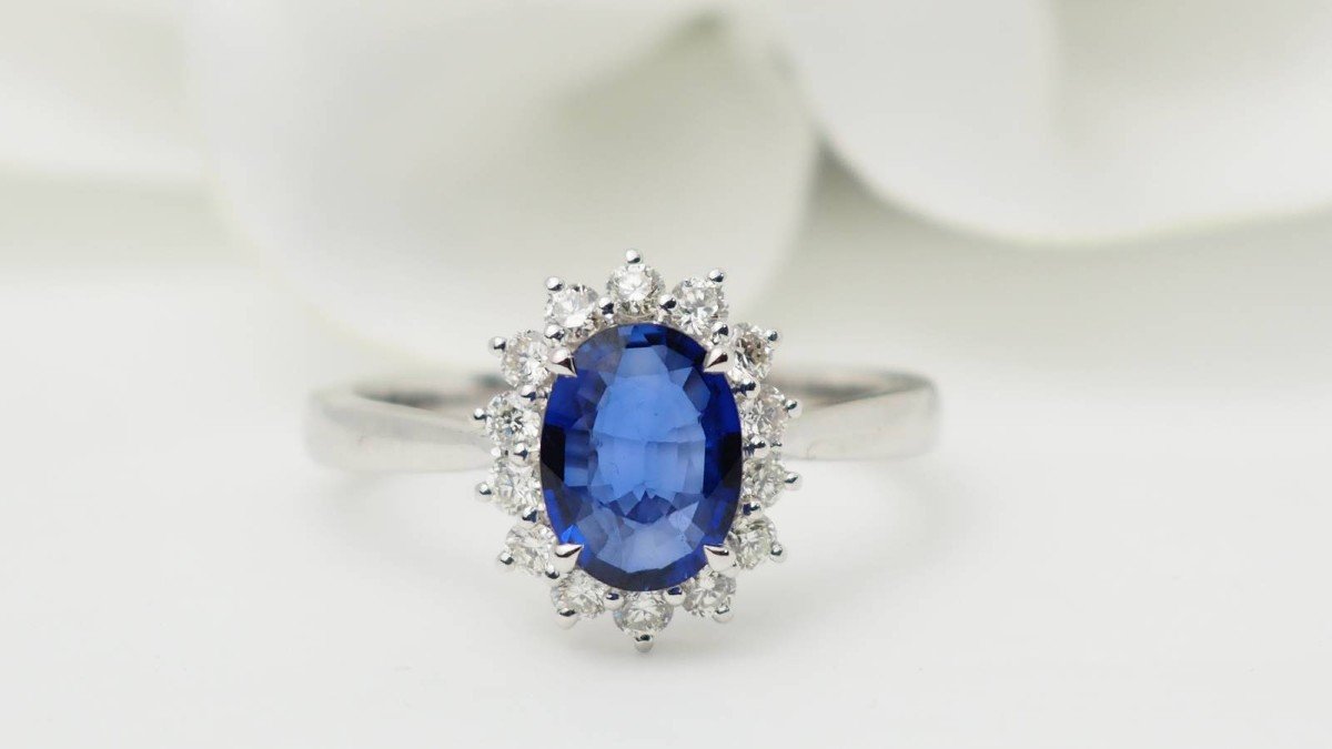 Entourage Ring In White Gold, Ceylon Sapphire And Diamonds-photo-1