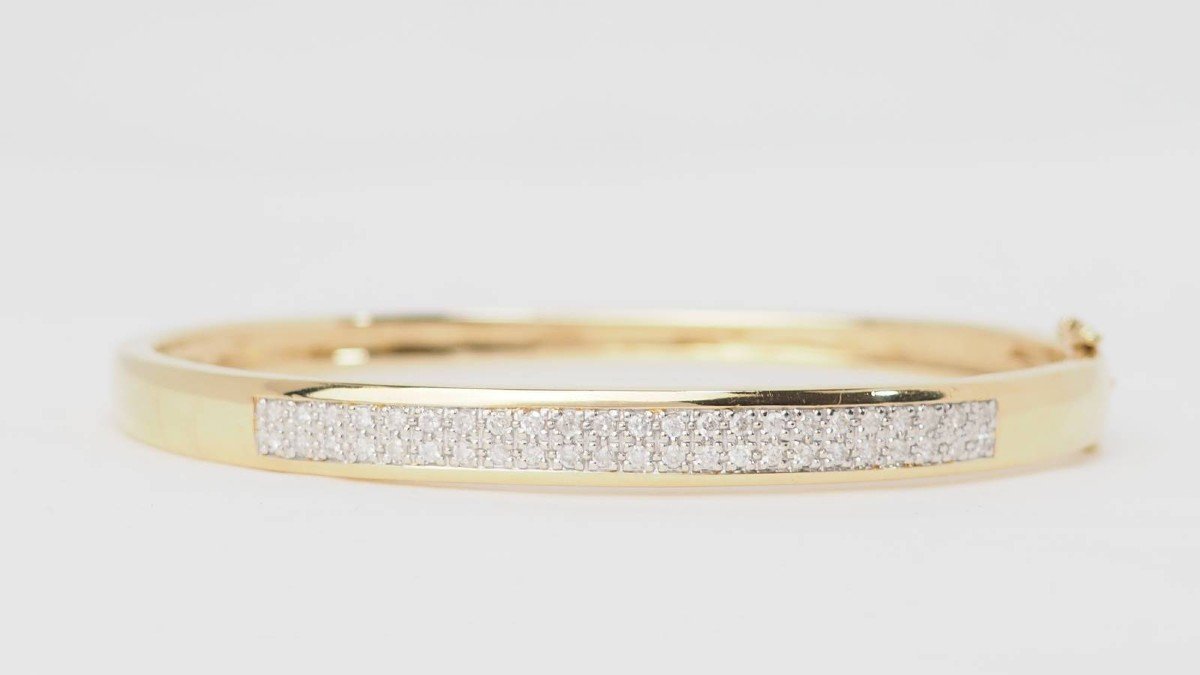 Bracelet Jonc Ouvrant En Or Jaune Et Diamants -photo-2