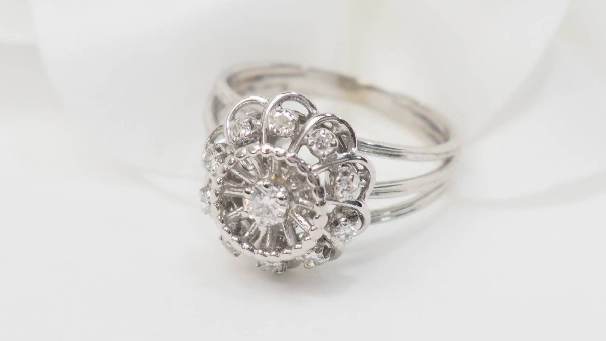 Bague Marguerite d'Occasion En Or Blanc Et Diamants-photo-3