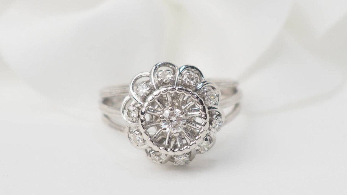 Bague Marguerite d'Occasion En Or Blanc Et Diamants-photo-4