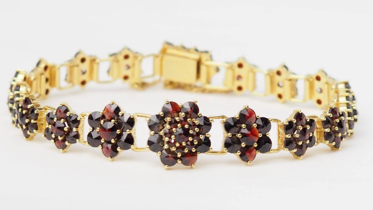 Vintage Yellow Gold And Garnet Bracelet-photo-2